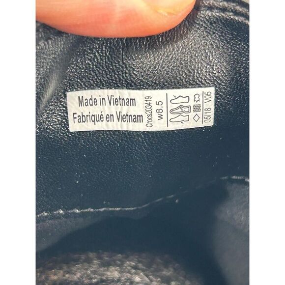 CROCS Leigh Black Suede Wedge Shootie US 8.5 Ladies Ankle Boot Booties Shoes - Picture 14 of 15